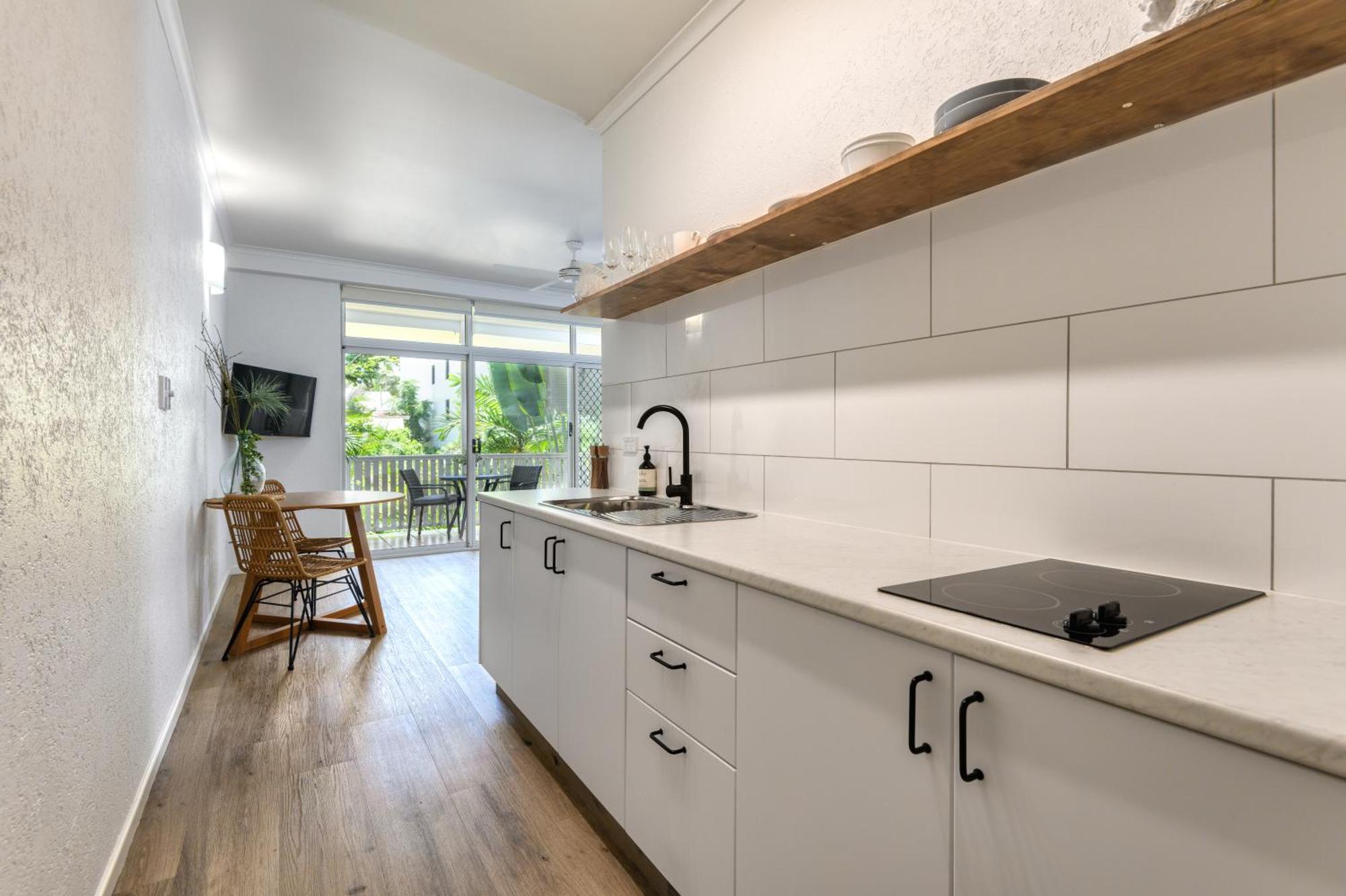Ocean Palms Apartments Порт Дъглас Екстериор снимка