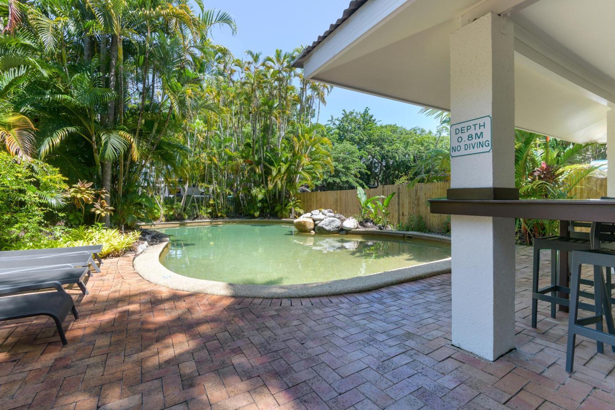 Ocean Palms Apartments Порт Дъглас Екстериор снимка