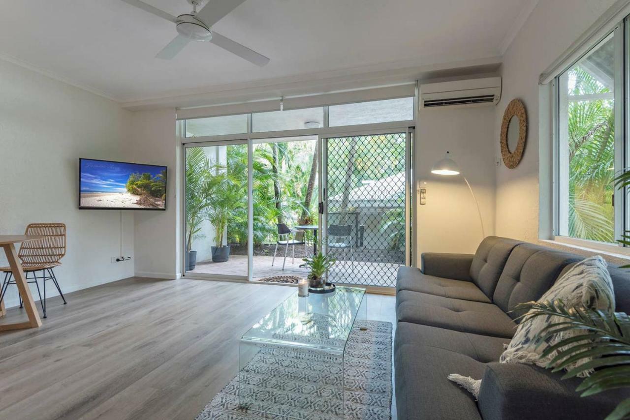 Ocean Palms Apartments Порт Дъглас Екстериор снимка