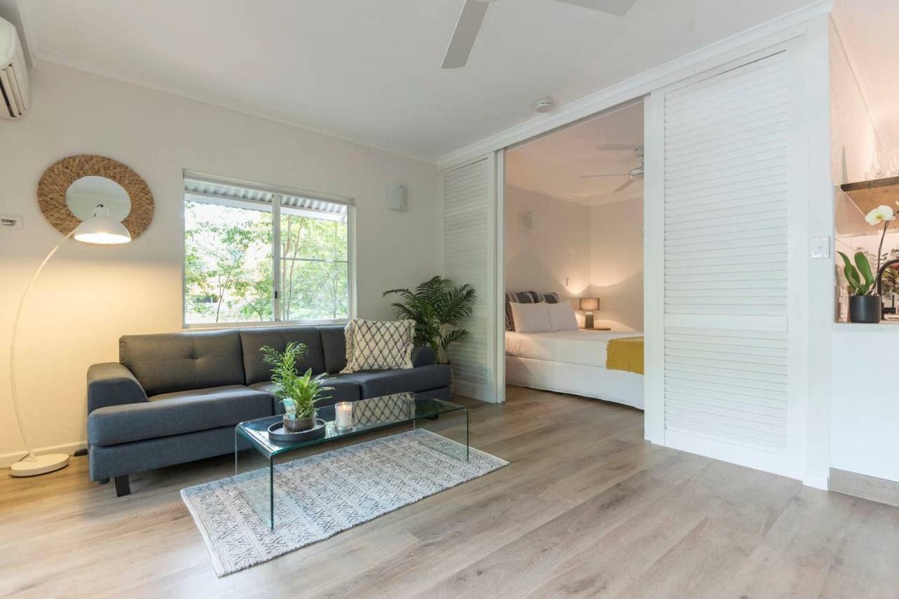 Ocean Palms Apartments Порт Дъглас Екстериор снимка